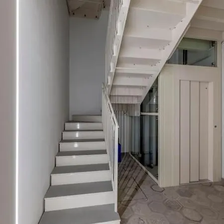 Apartment Blue - Center & Garage